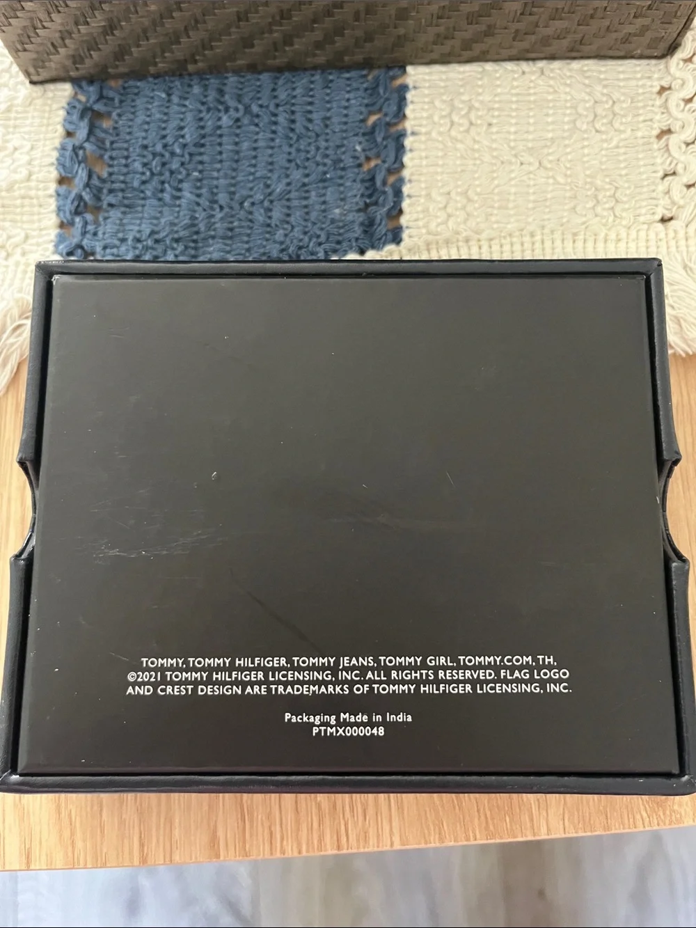 Tommy Hilfiger Black Leather Bi-Fold Wallet with Flag Logo